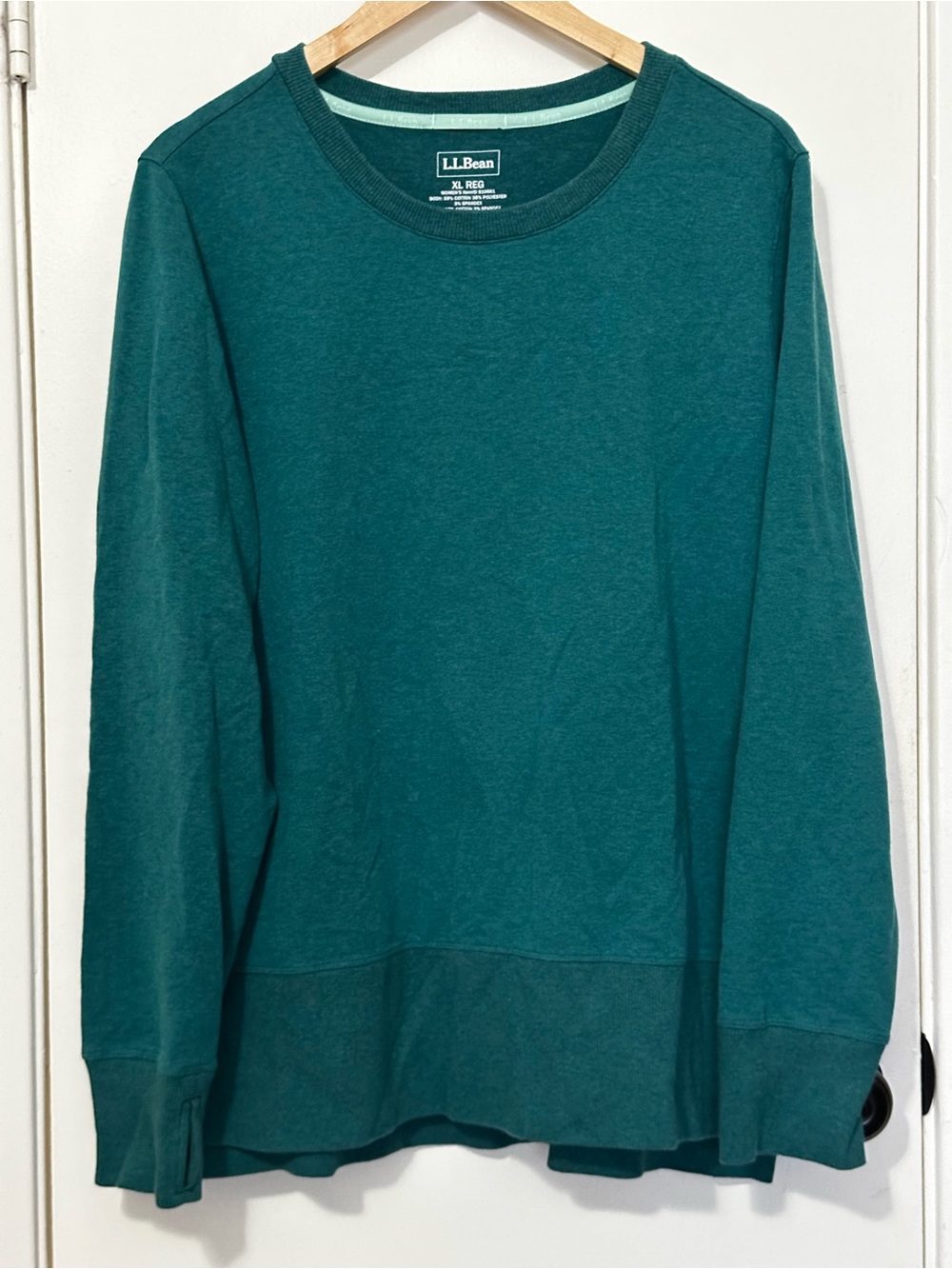 L.L. Bean Women’s Deep Green Heather Split-Hem Sweatshirt with Thumbholes XL